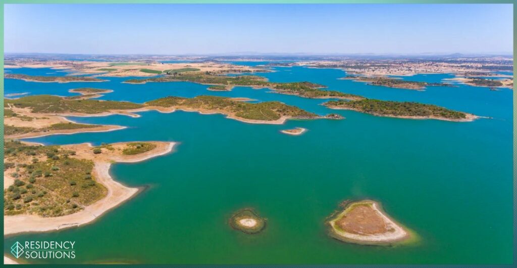What Is Portugals Largest Lake - A picture of Lake Alqueva, portugals largest lake.